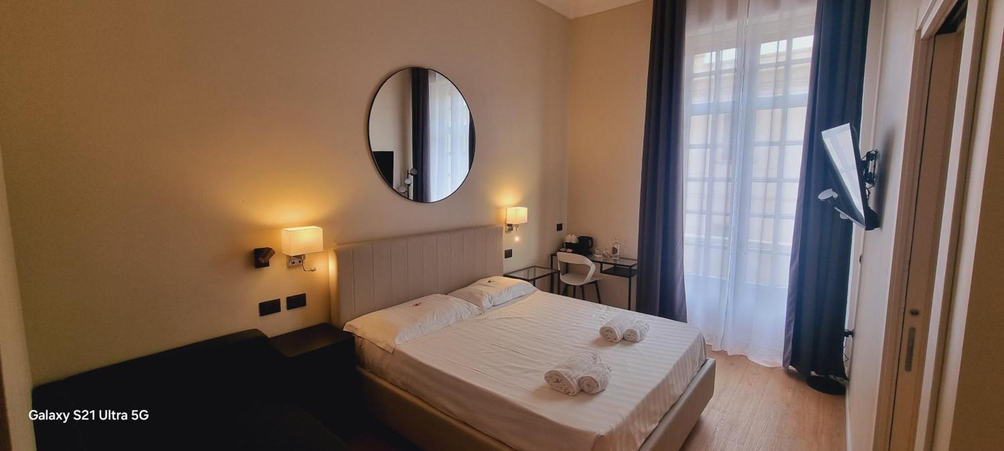 Eva Luxury Suite Кальярі Екстер'єр фото