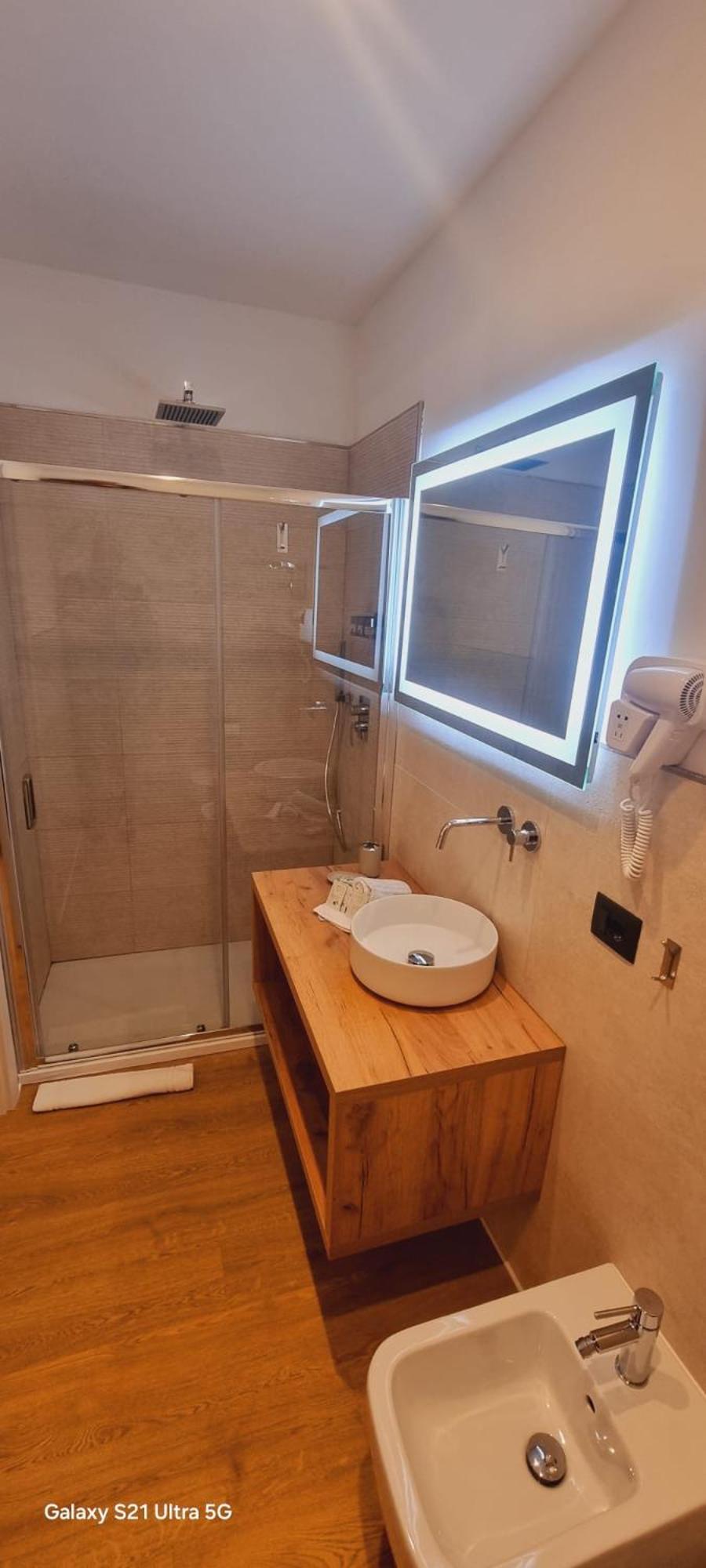 Eva Luxury Suite Кальярі Екстер'єр фото